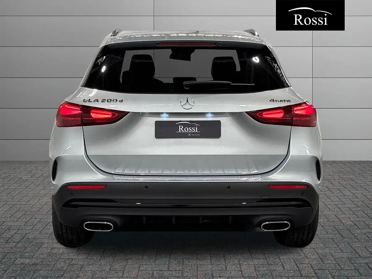 Ny Mercedes GLA200 150 HK (110 kW) 2025 Vit SUV