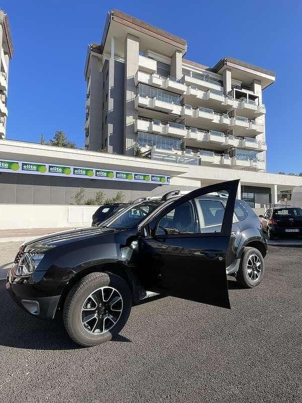 Usata Dacia Duster Black Shadow 109 CV (80 kW) 2016 SUV