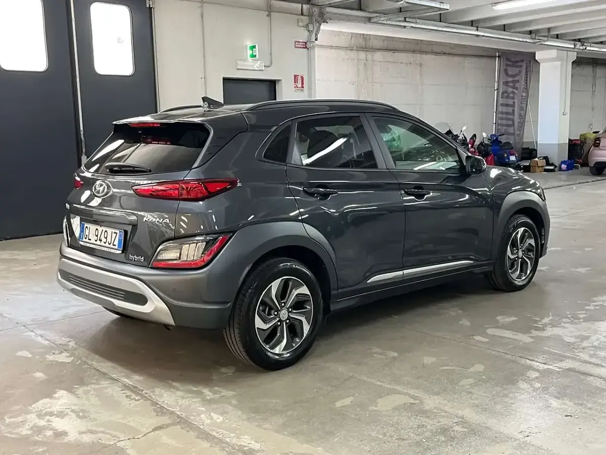 Usata Hyundai Kona 105 CV (77 kW) 2022 002grigio scuro met. SUV