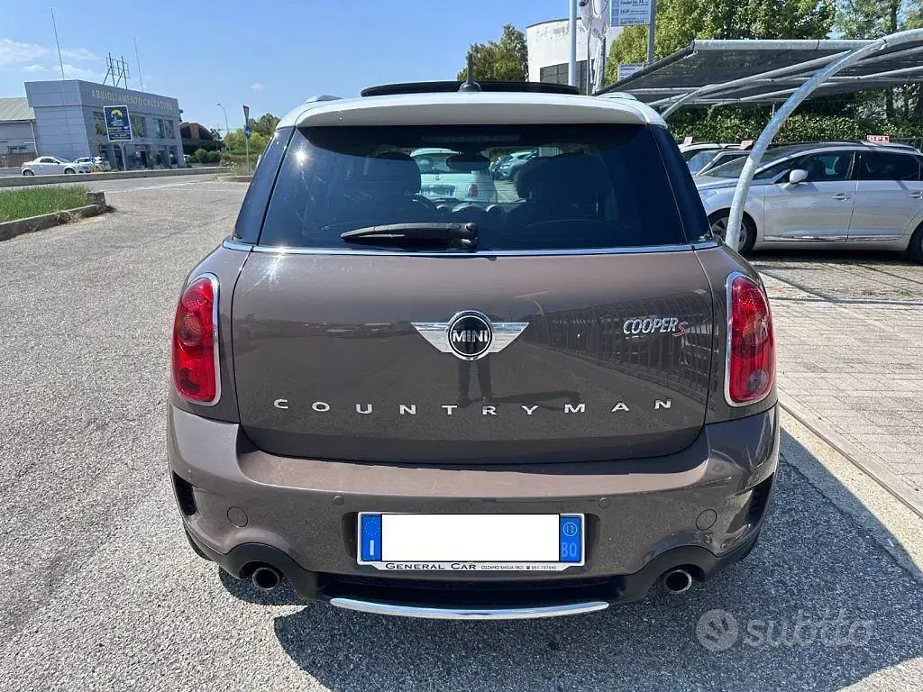 Usata Mini Cooper S Countryman 184 CV (135 kW) 2012 Marrone SUV