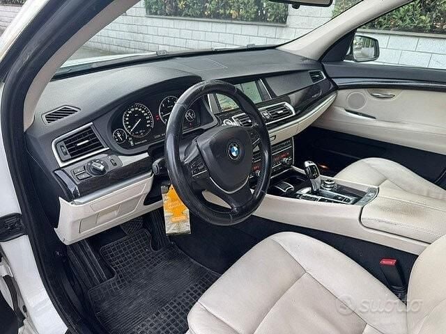 Usata BMW 530 244 CV (179 kW) 2012 Bianco Berlina