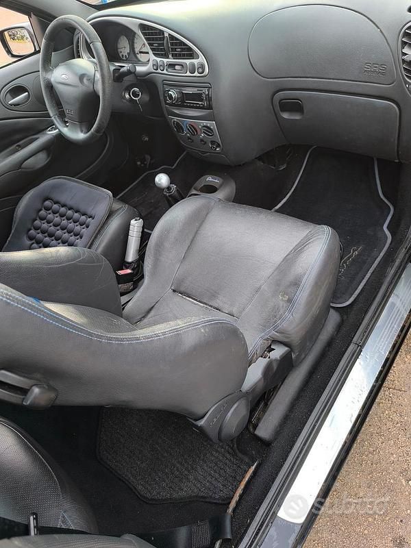 Usata Ford Puma 125 CV (91 kW) 2000 Coupé