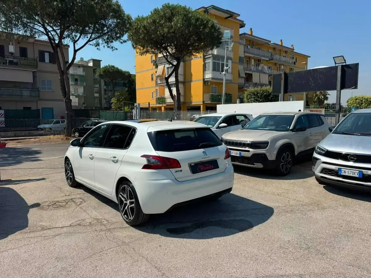 Usata Peugeot 308 Allure 131 CV (96 kW) 2019 Bianco Berlina