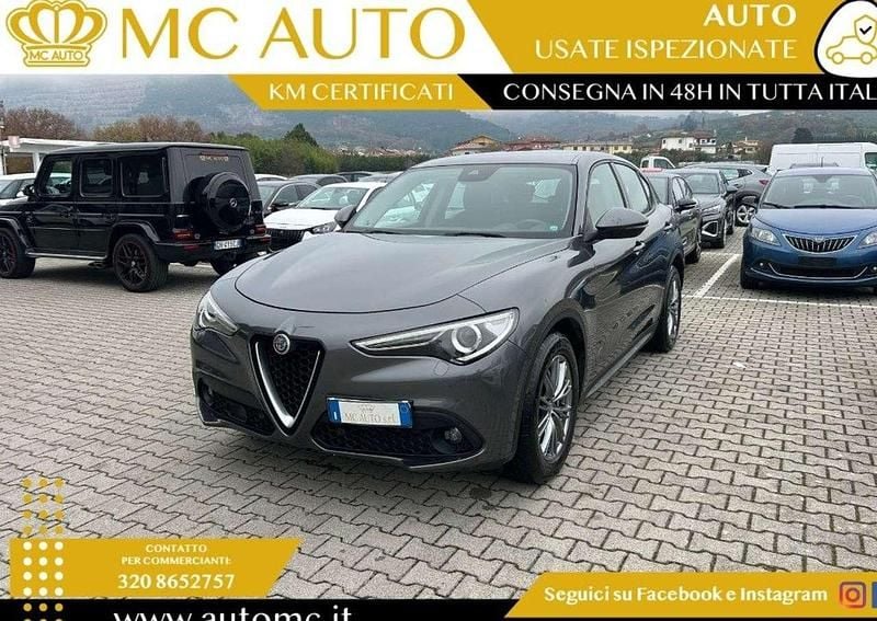 Usata Alfa Romeo Stelvio Executive 190 CV (139 kW) 2019 Grigio scuro SUV