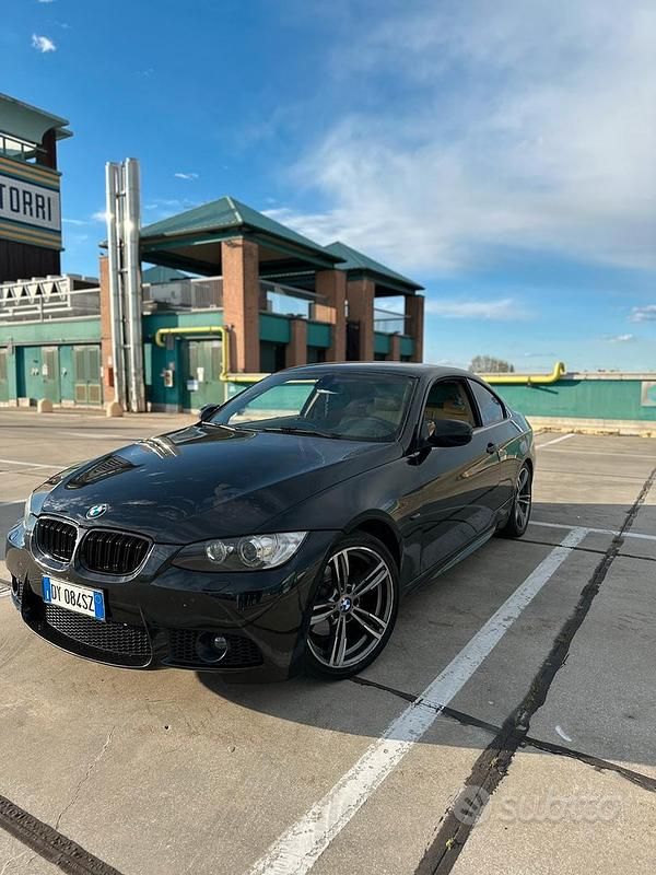 Usata BMW 320 M Sport 177 CV (130 kW) 2009 Nero Coupé