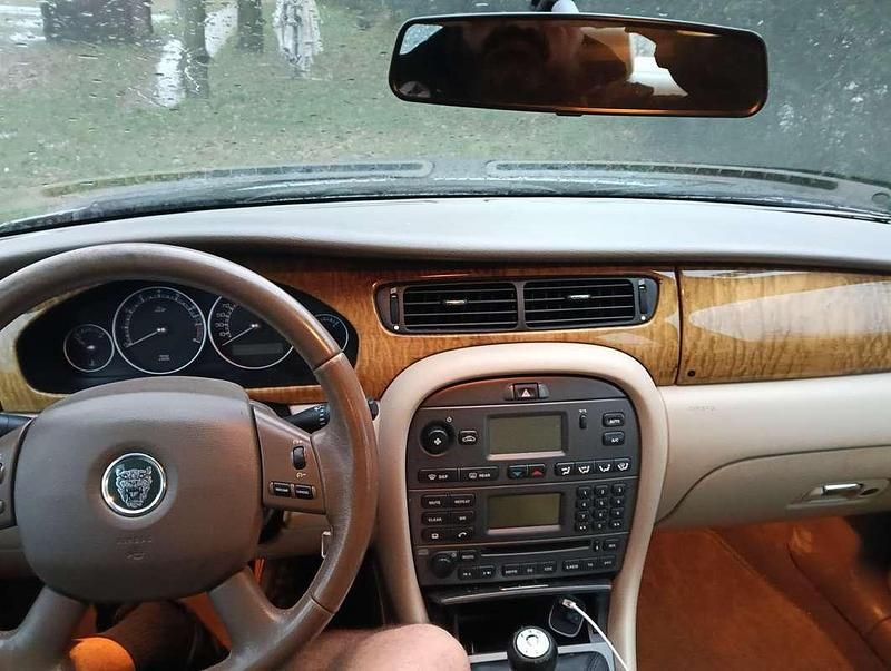 Usata Jaguar X-type Executive 196 CV (144 kW) 2004 Grigio Berlina