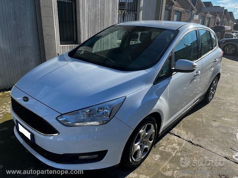 Begagnad Ford C-MAX S 120 HK (88 kW) 2017 Vit Minibuss