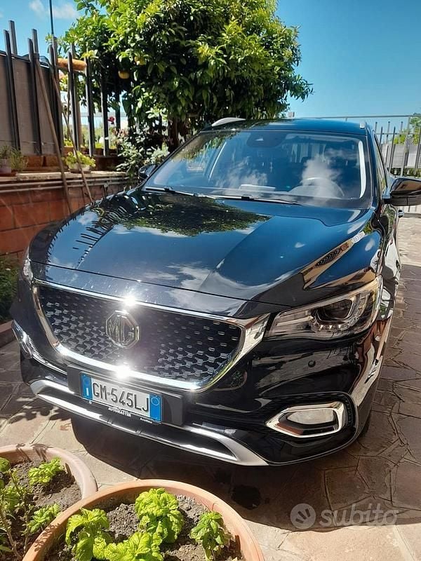 Usata MG HS Comfort 162 CV (119 kW) 2023 Nero SUV
