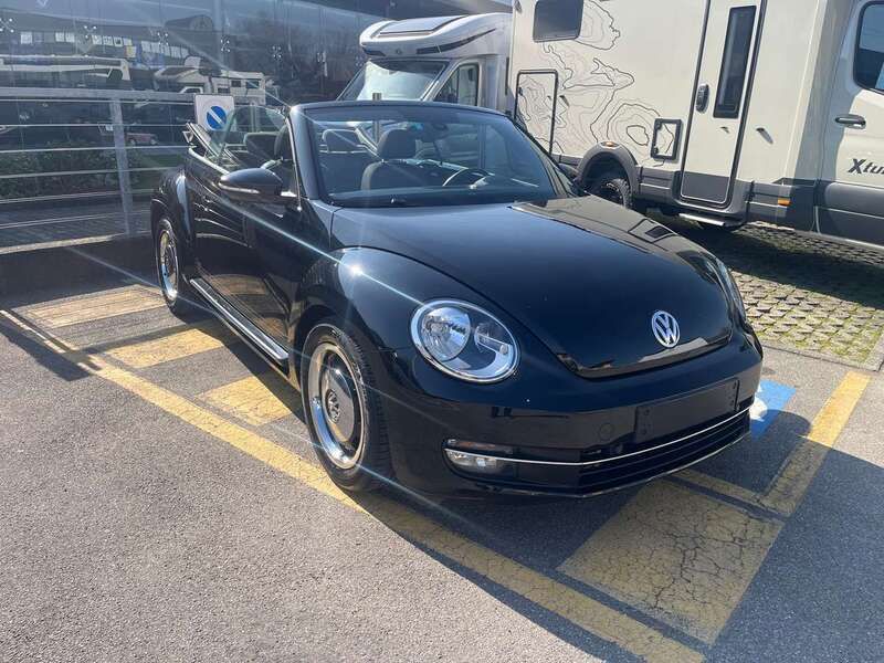Other Usata 2015 VW Maggiolino Design Cabrio | 18.900 € (Molto cara) - Immagine 1/4