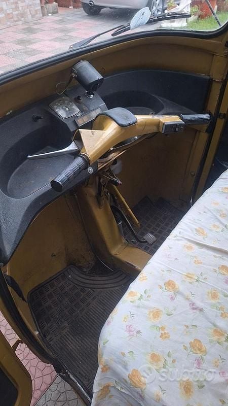 Usata Piaggio APE 1970 Giallo Utilitaria