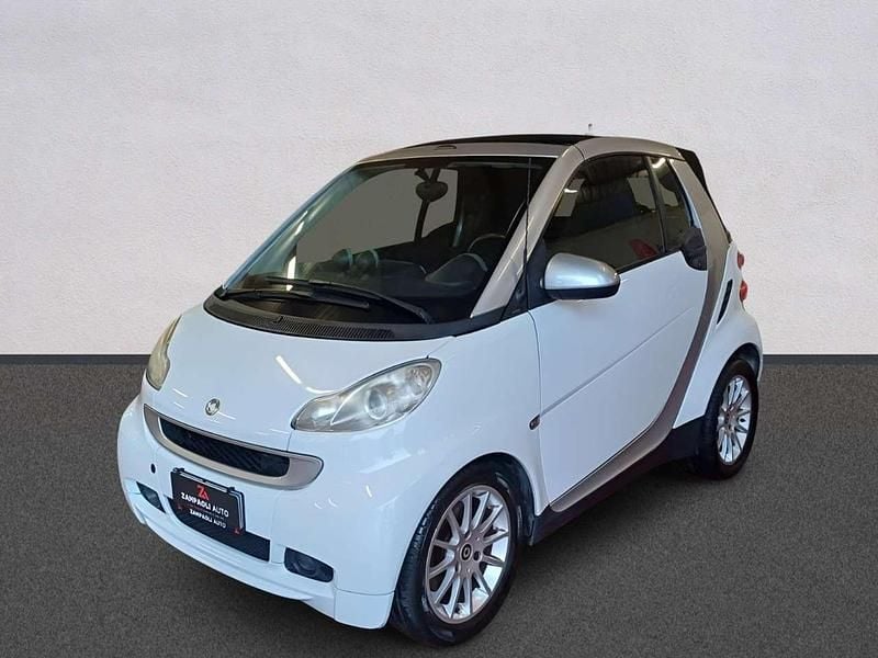 Bianco Usata 2008 Smart ForTwo Cabrio Pulse Cabrio | 5400 € (Buon prezzo) - Immagine 1/4