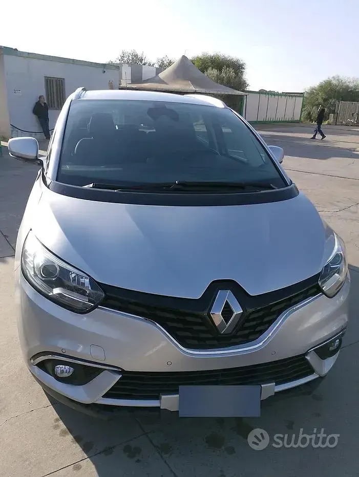 Usata Renault Grand Scénic IV 110 CV (80 kW) 2018 Grigio Monovolume