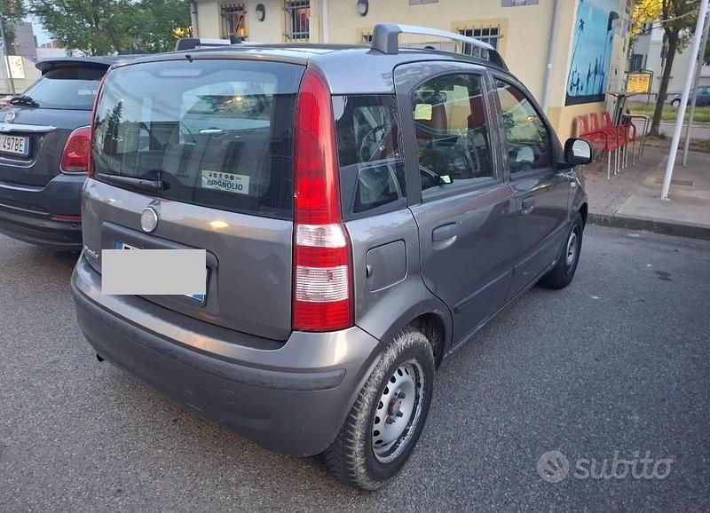 Usata Fiat Panda 69 CV (50 kW) 2012 Grigio Utilitaria