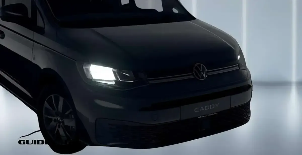 Nuova VW Caddy Life 150 CV (110 kW) 2026 Starlight blue metallizzato Monovolume