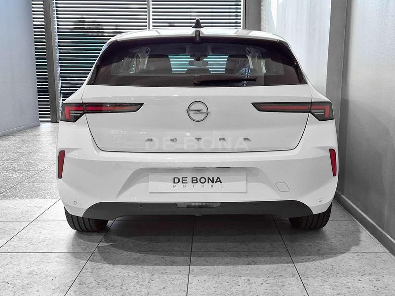 Nuova Opel Astra Edition 110 CV (80 kW) 2025 Arktis white Berlina