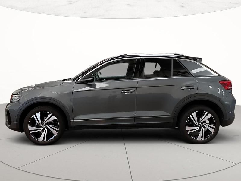 Usata VW T-Roc R-line 116 CV (85 kW) 2022 Indium grey metallizzato deep black perl SUV