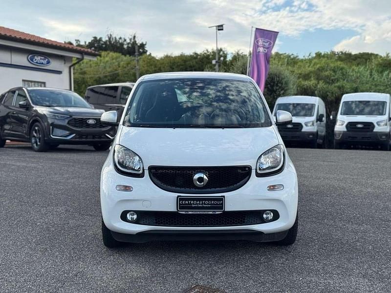 Bianco Usata 2016 Smart ForFour Passion Utilitaria | 9700 € (Buon prezzo) - Immagine 1/4
