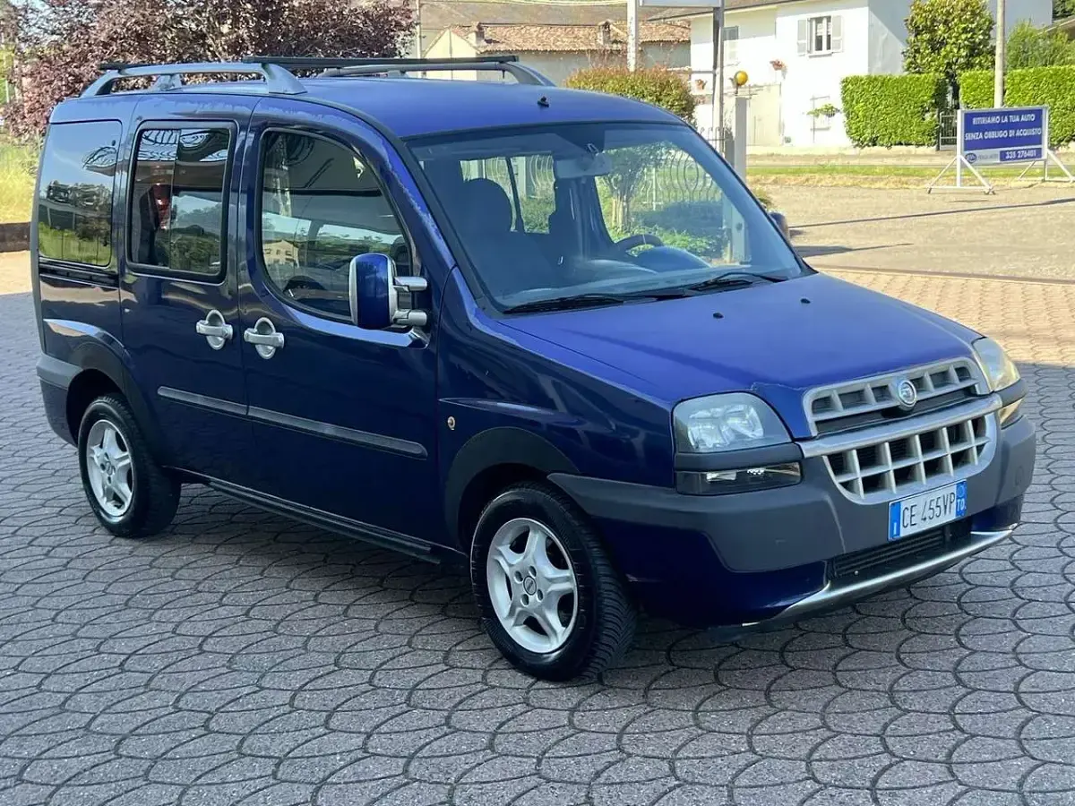 Usata Fiat Doblò 101 CV (74 kW) 2003 Blu/azzurro Monovolume