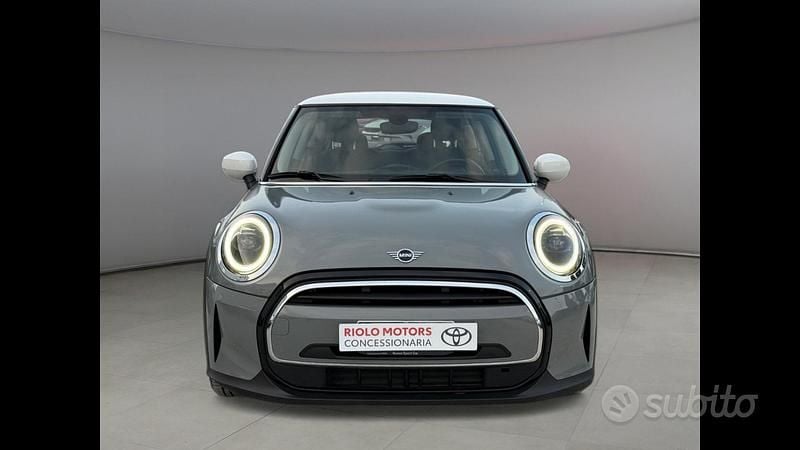 Usata Mini Cooper Classic 136 CV (100 kW) 2022 Grigio Utilitaria