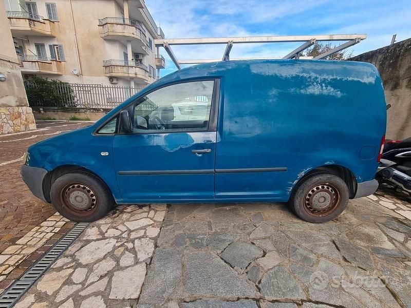 Usata VW Caddy 105 CV (77 kW) 2004 Monovolume