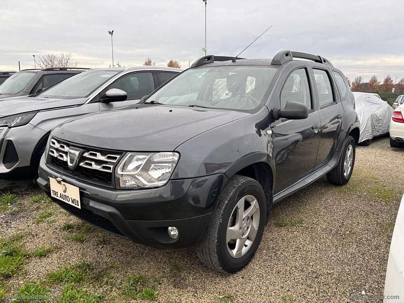 Grigio Usata 2016 Dacia Duster Prestige SUV | 8900 € (Buon prezzo) - Immagine 1/4