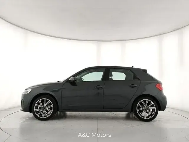 Usata Audi A1 Sportback Business 116 CV (85 kW) 2025 Grigio manhattan metallizzato Utilitaria