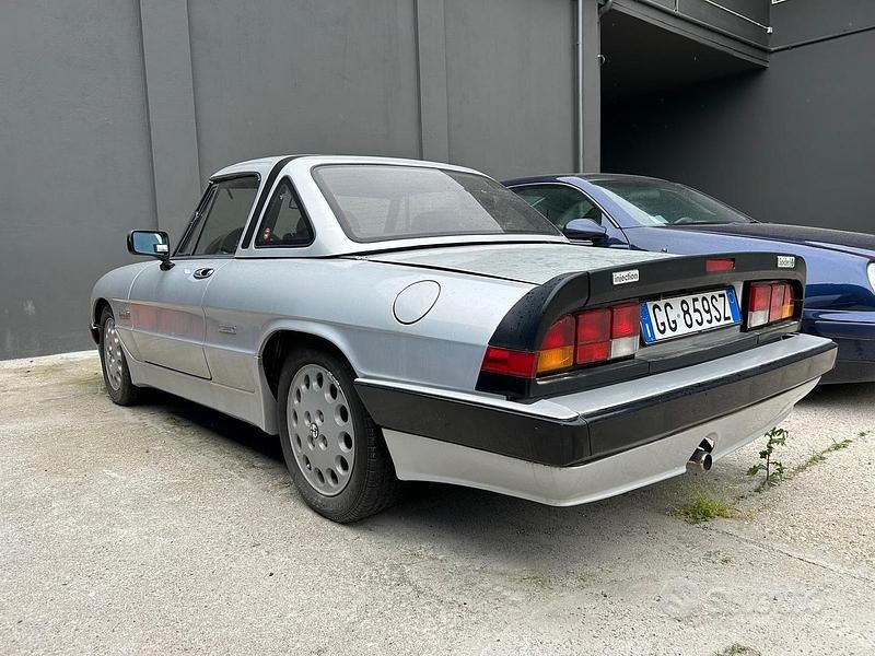 Usata Alfa Romeo Spider 125 CV (91 kW) 1986 Grigio Cabrio