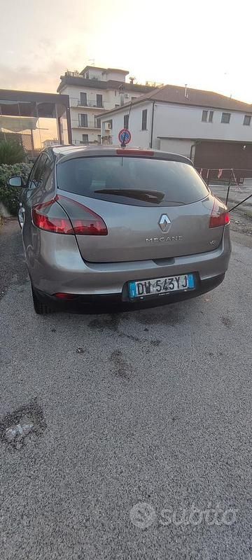 Usata Renault Mégane 110 CV (80 kW) 2009 Grigio Berlina