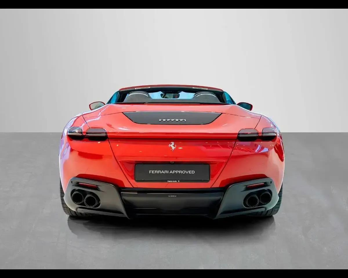 Usata Ferrari Roma 620 CV (456 kW) 2024 Rosso Cabrio