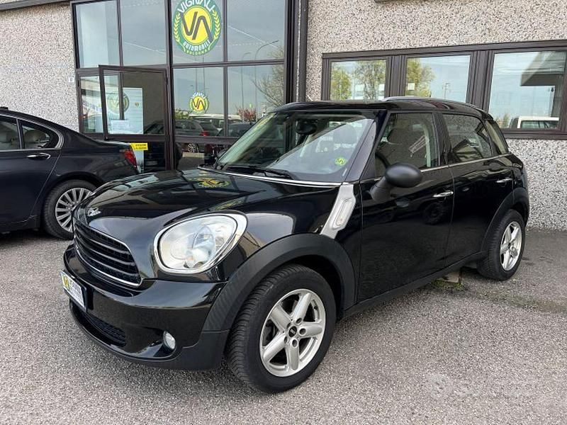 Nero metallizzato Usata 2014 Mini One D Countryman SUV | 8900 € (Buon prezzo) - Immagine 1/4