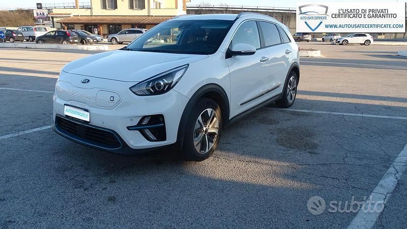 Usata Kia e-Niro 100 kW (136 CV) 2021 Bianco SUV