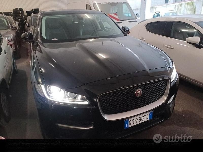 Usata Jaguar F-Pace R-Sport 180 CV (132 kW) 2020 Blu SUV