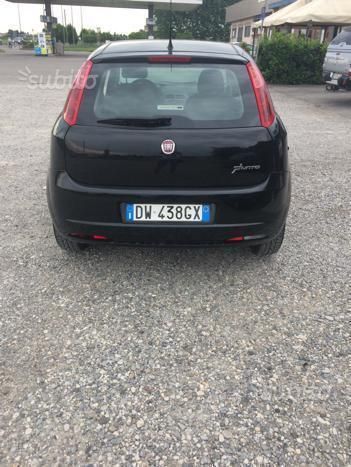 Venduto Fiat Punto Macchina Gommata N Auto Usate In Vendita