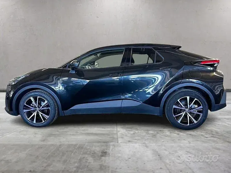 Usata Toyota C-HR Trend 140 CV (102 kW) 2024 Nero SUV