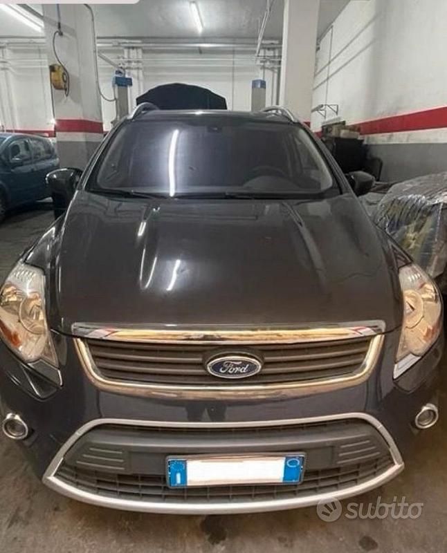 Usata Ford Kuga 163 CV (119 kW) 2012 Blu SUV