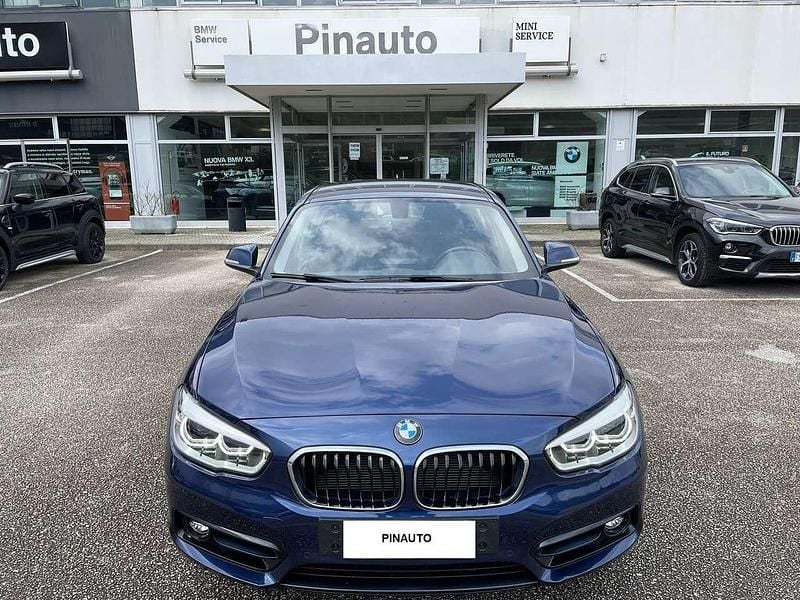 Blu/azzurro Usata 2019 BMW 114 Sport Line Due volumi | 19.500 € (Buon prezzo) - Immagine 1/4