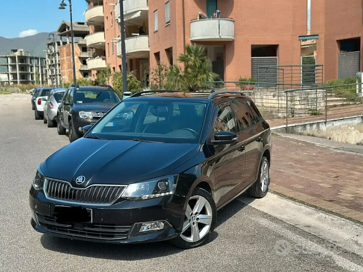 Usata Skoda Fabia Style 90 CV (66 kW) 2015 Nero Station wagon