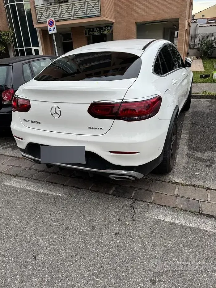 Usata Mercedes GLC220 194 CV (142 kW) 2019 Bianco SUV
