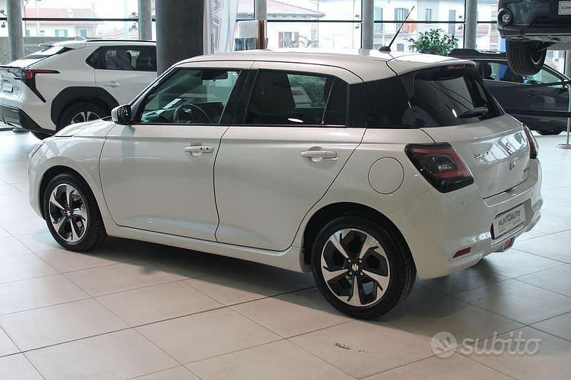 Usata Suzuki Swift 83 CV (61 kW) 2025 Bianco Utilitaria