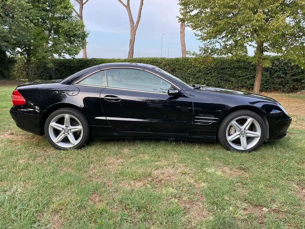 Usata Mercedes SL350 245 CV (180 kW) 2003 Nero Cabrio