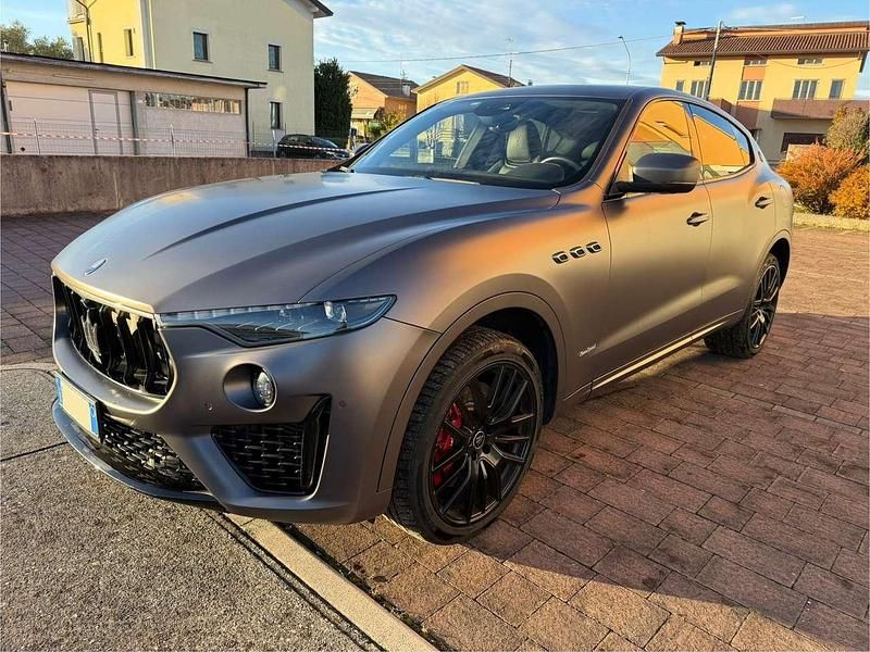 Usata Maserati Levante 430 CV (316 kW) 2020 Grigio SUV