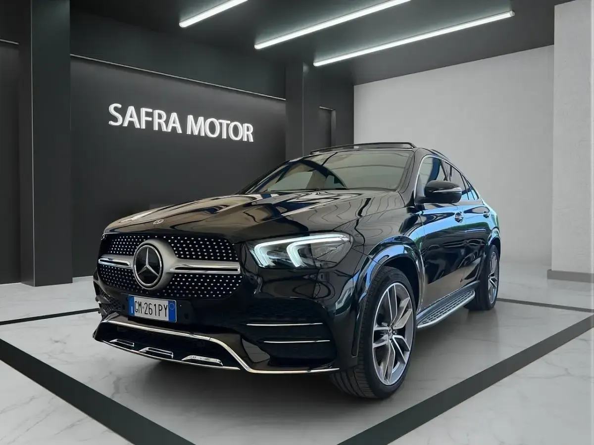 Usata Mercedes GLE300 Premium 272 CV (200 kW) 2023 Nero ossidiana SUV