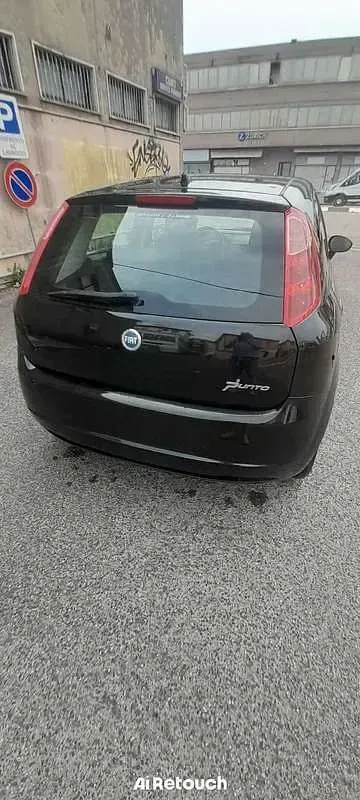 Usata Fiat Punto 69 CV (50 kW) 2006 Utilitaria