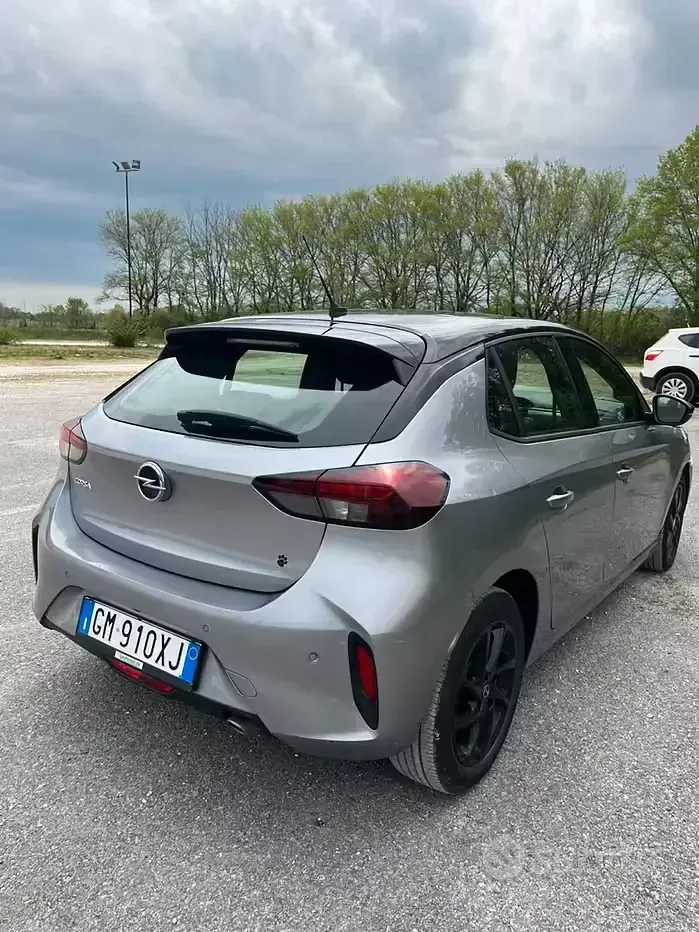 Occasion Opel Corsa 101 PK (74 kW) 2021 Grijs Hatchback