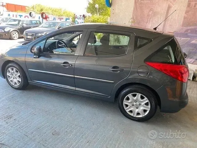 Usata Peugeot 207 70 CV (51 kW) 2013 Grigio Station wagon