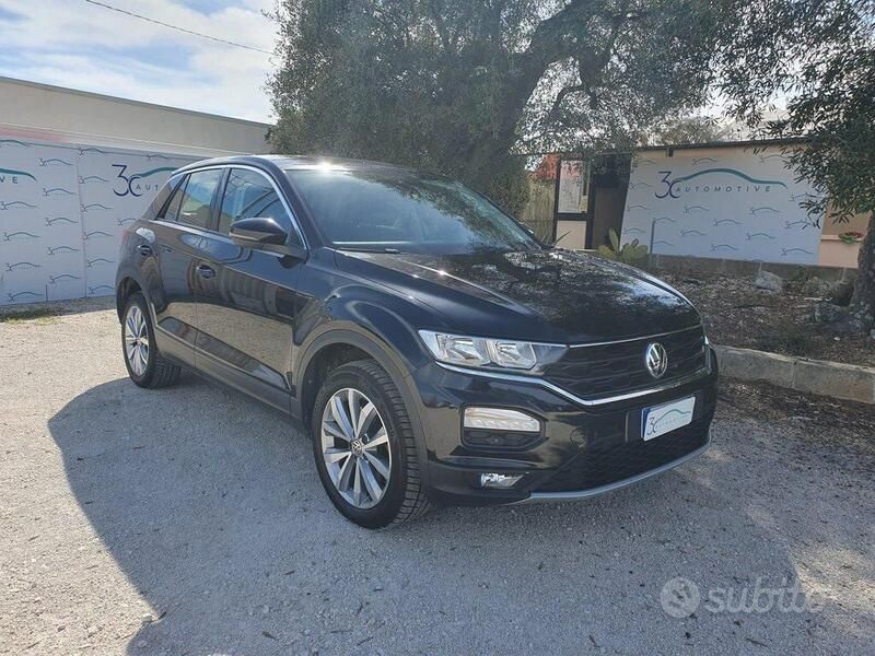 Usata VW T-Roc Business 150 CV (110 kW) 2020 Nero SUV