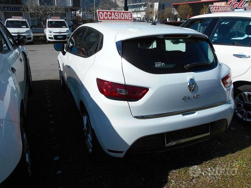 Usata Renault Clio IV LIMITED 100 CV (73 kW) 2018 Bianco Berlina
