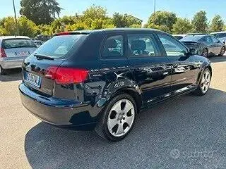 Usata Audi A3 Ambiente 140 CV (102 kW) 2005 Bluazzurro Utilitaria