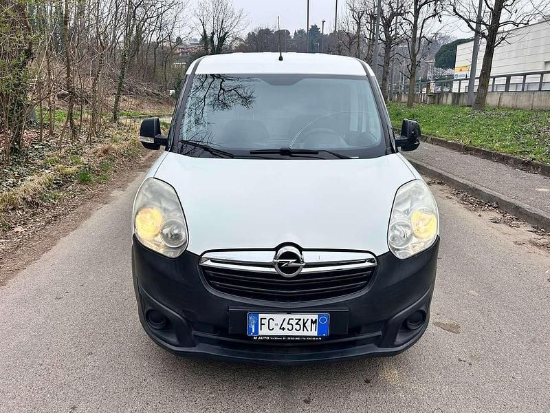Usata Opel Combo 90 CV (66 kW) 2015 Other Monovolume