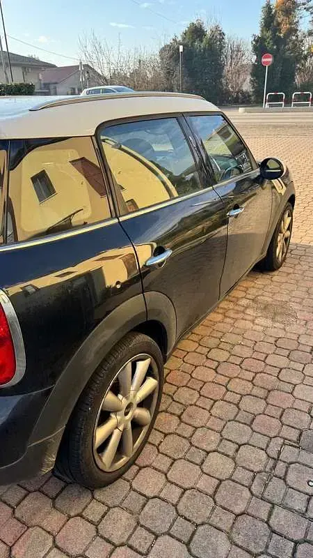 Usata Mini Cooper D Countryman 111 CV (81 kW) 2012 Nero SUV